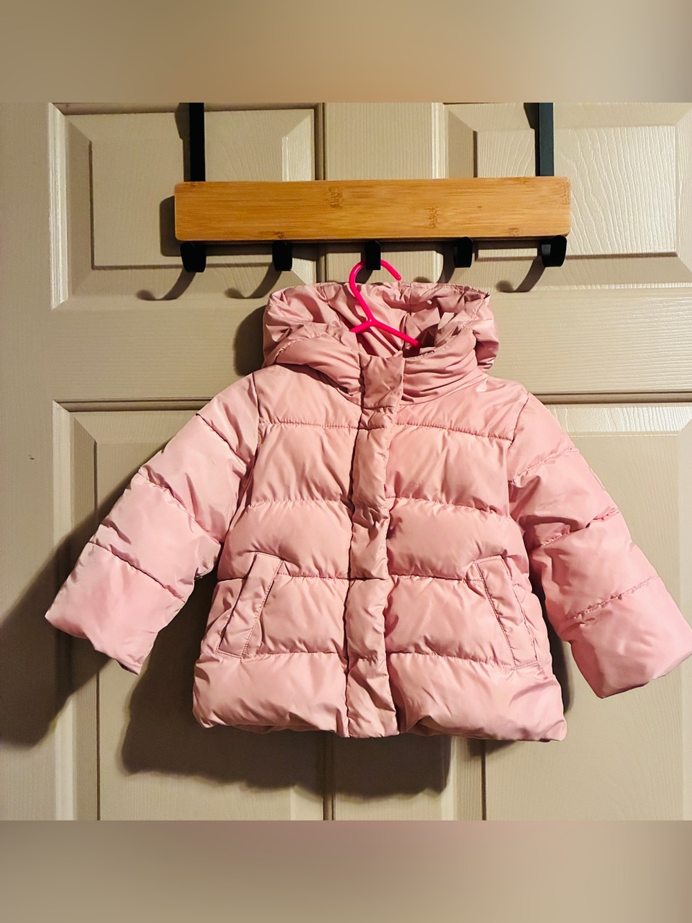 GAP Baby Toddler Girl Pink Puffer Coat Jacket with Hood. 18-24M. Fall. Winter.